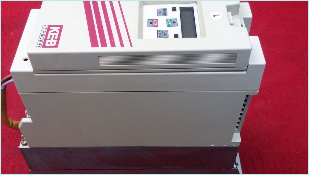 KEB 09.F5.G3B-3AOA 09,F5,G3B-3A0A VERSİYON 1,4 F5 1,5KW 1600HZ SÜRÜCÜ 