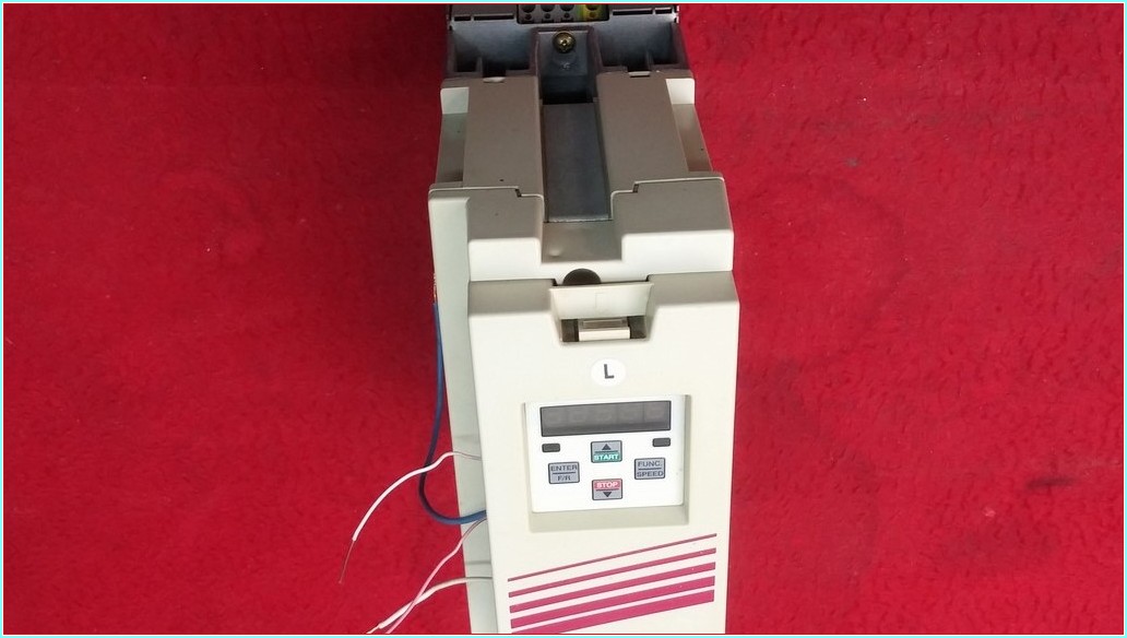 KEB 10.F5.B1B-3A0A B1B-3A0A VERSİYON 1,1 F5 2,2KW SÜRÜCÜ SIFIRDAN FARKI FİYATI