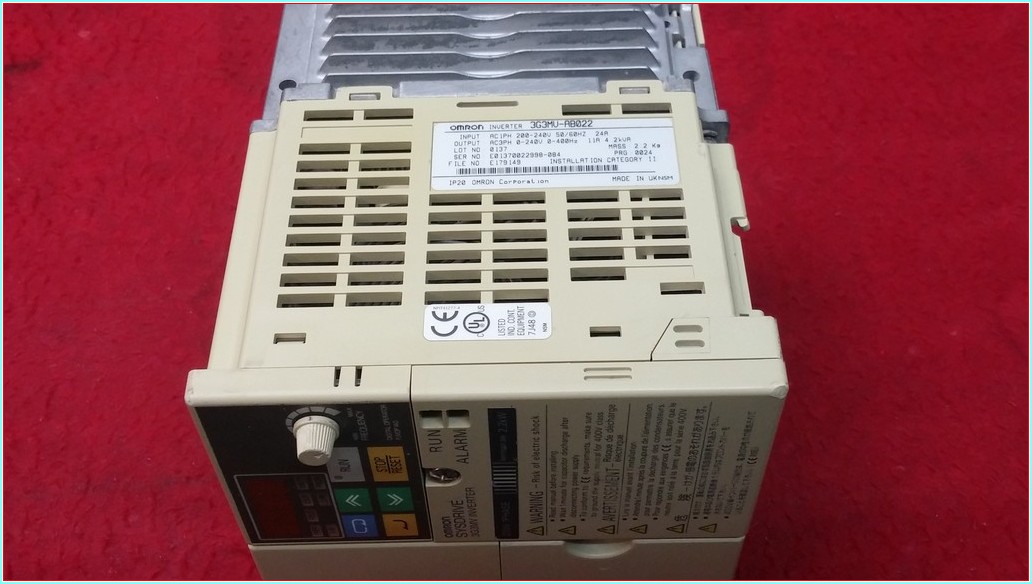 OMRON 3G3MV-AB022 3G3MV AB022 3G3MVAB022 SYSDRIVE 3G3MV INVERTER 2.2 KW SÜRÜCÜ