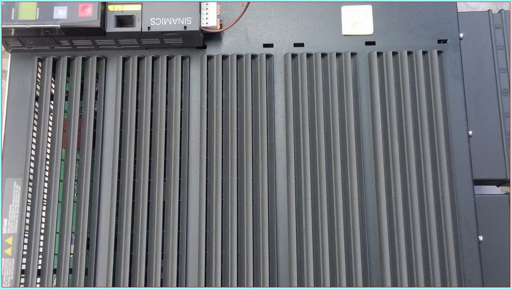 SIEMENS 6SL3224-0BE34-5UA0 VERSİYON K SINAMICS POWER 240 55KW 110A SÜRÜCÜ