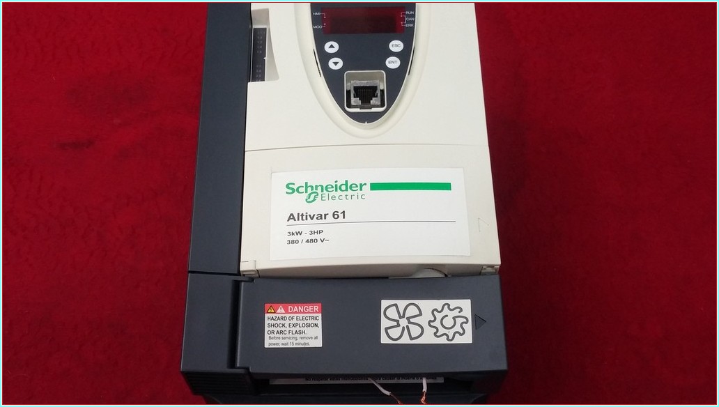 SCHNEİDER ATV61HU30N4Z ATV61HU30N4