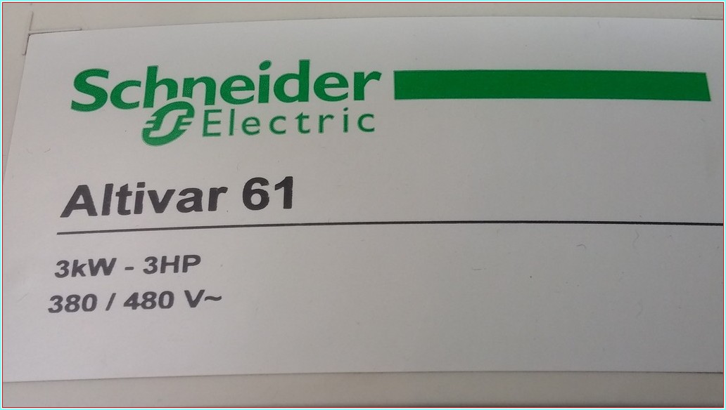 SCHNEİDER ATV61HU30N4Z ATV61HU30N4