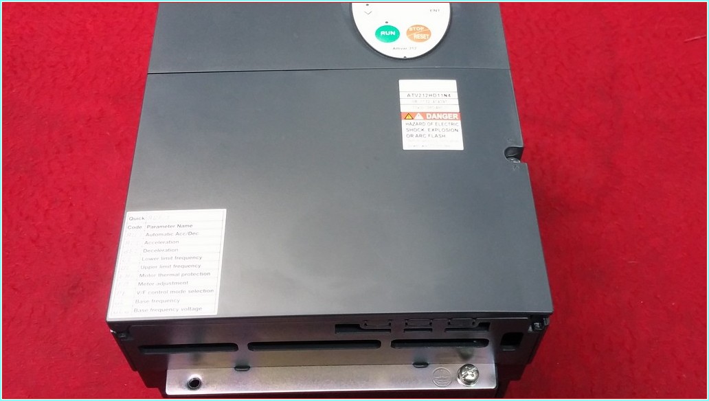 SCHNEİDER ATV212HD11N4 ALTİVAR 212 HVAC 11KW SIFIR KUTUSUZ ENERJİ GECMEDİ SIFIR SÜRÜCÜ