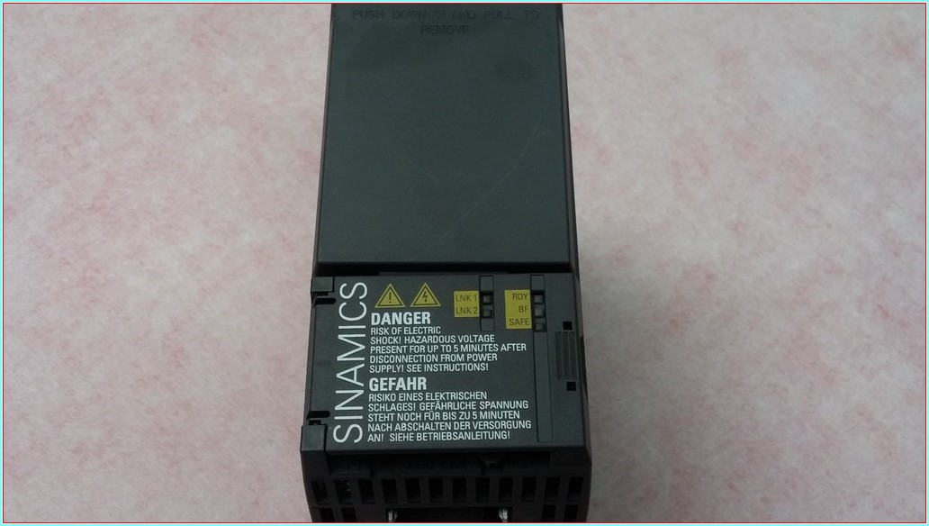 SIEMENS 6SL3210-1KE14-3UF2 G120C PN2P E VERSİYON 02 1.5KW SIFIR KUTULU SÜRÜCÜ