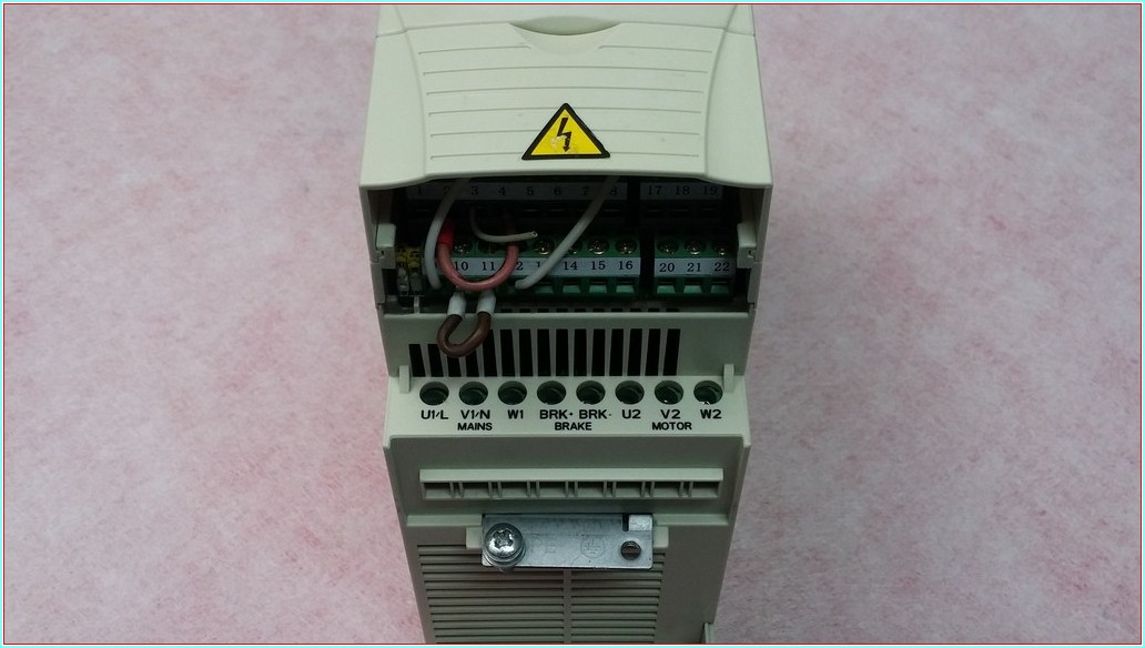 ABB ACS350-03E-07A3-4 3 KW 380 480V ABB ACS350 SÜRÜCÜ 