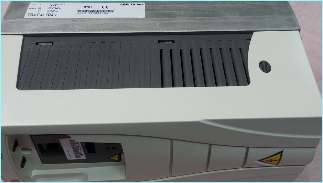 ABB ACS510-01-012A-4 ACS510-01-09A4-4 ACS510-01-07A2-4 ACS510-01-05A6-4 ACS510-01-03A3-4 5,5 KW SÜRÜCÜ ACS510 KONTROL KARTI