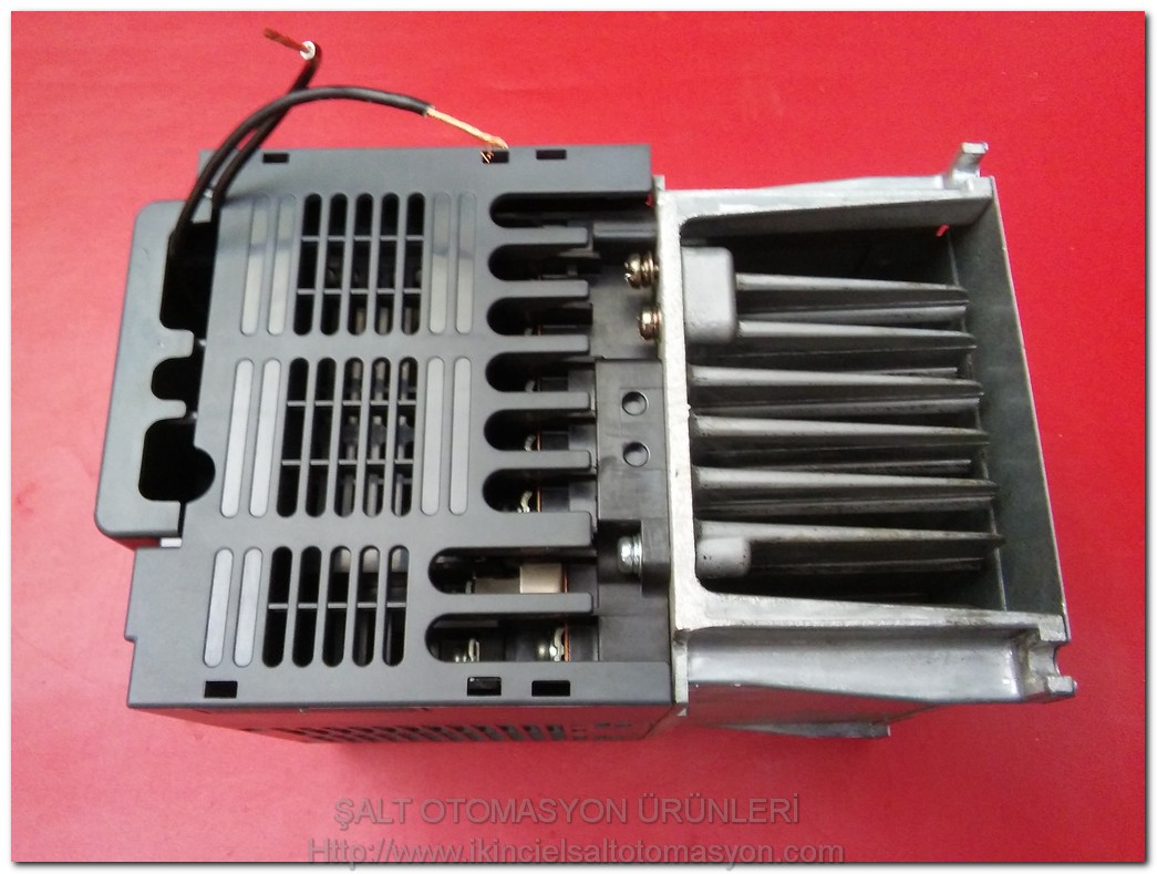 MITSUBISHI FR-D740-080-EC FR-D740-080SC-EC 3,7KW SÜRÜCÜ