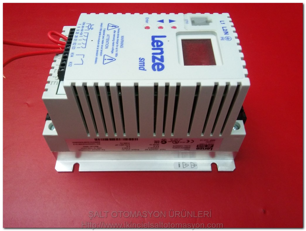 LENZE ESMD751X2SFA 0,75KW LENZE SMD SÜRÜCÜ