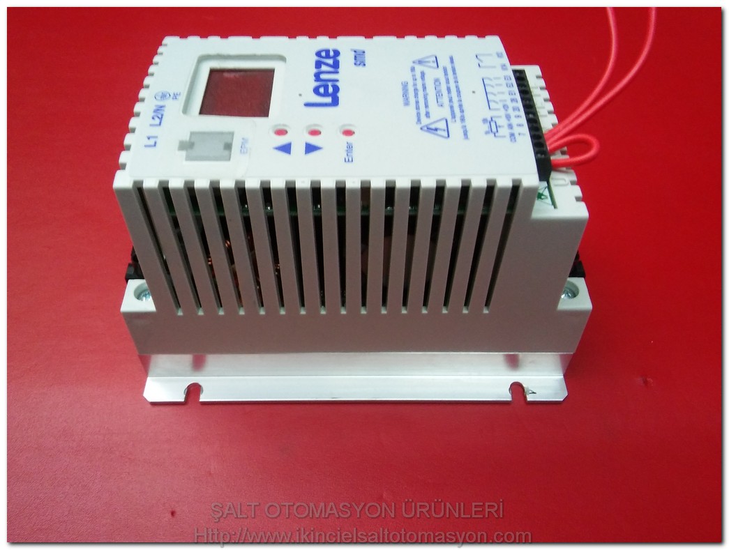 LENZE ESMD751X2SFA 0,75KW LENZE SMD SÜRÜCÜ