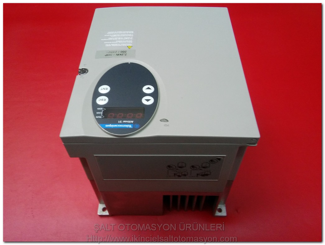 TELEMECANİQUE ATV31HU22M2 ALTİVAR 31 ATV31 ATV 31 2,2KW SÜRÜCÜ 200240V