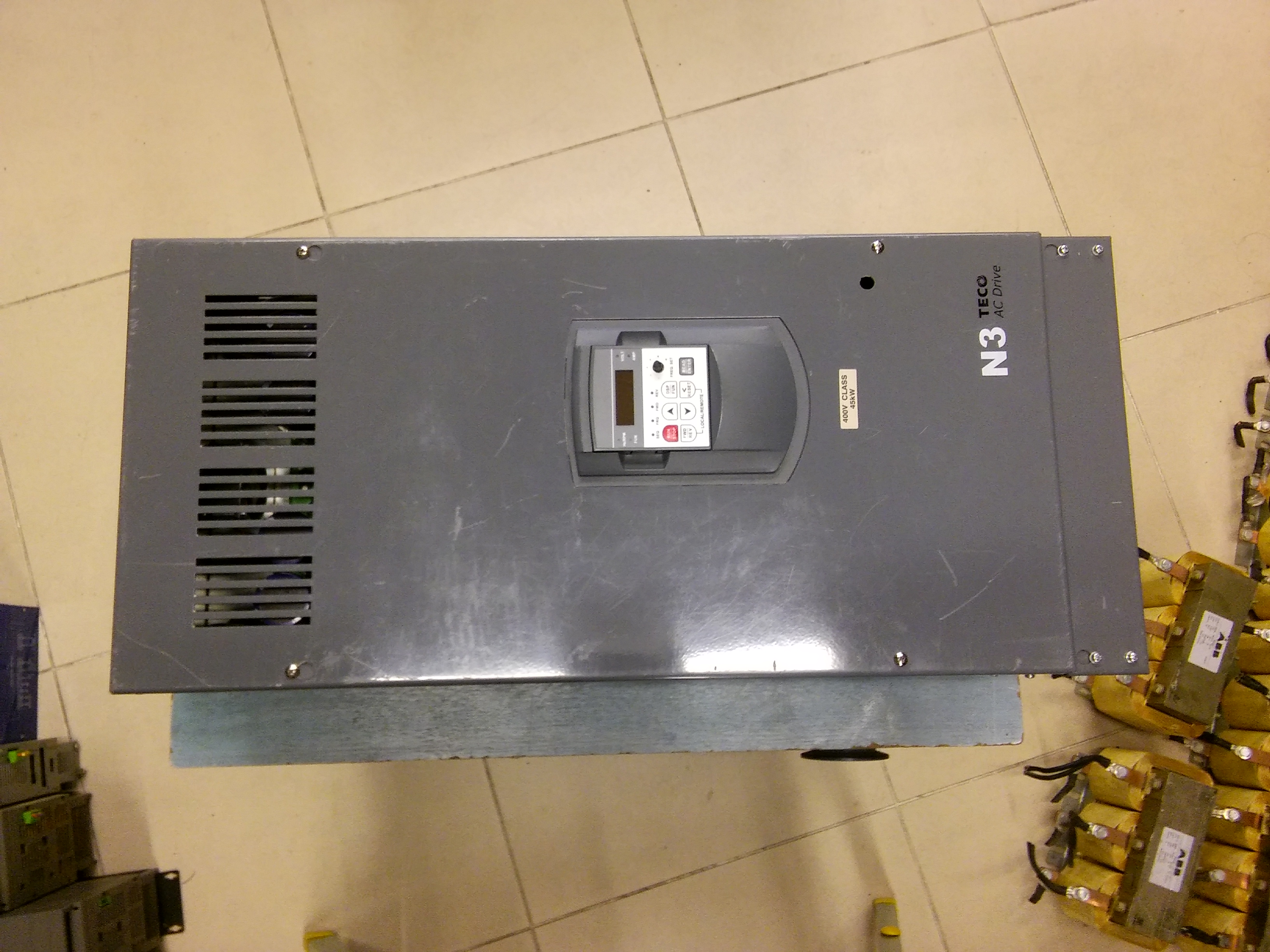 TECO N3-460-N1 45KW SÜRÜCÜ N3 AC DRİVE 400V CLASS 45 KW INVERTER