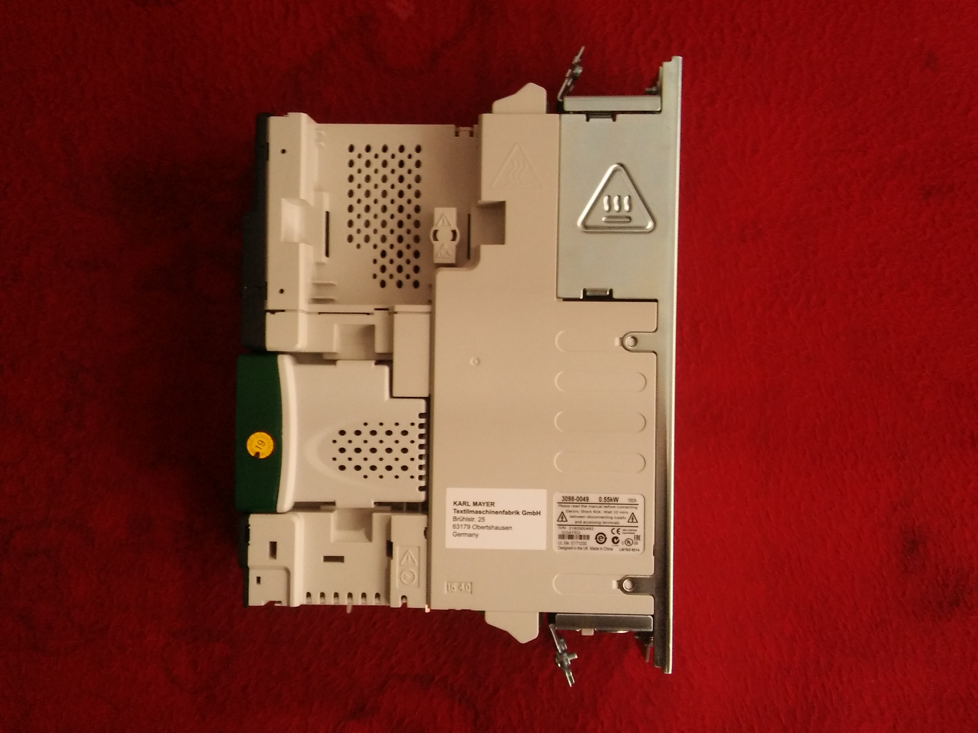 KARL MAYER SP0402-KM 3098-0049 0,55KW SÜRÜCÜ CONTROL TECHNIQUES 0,55 KW INVERTER