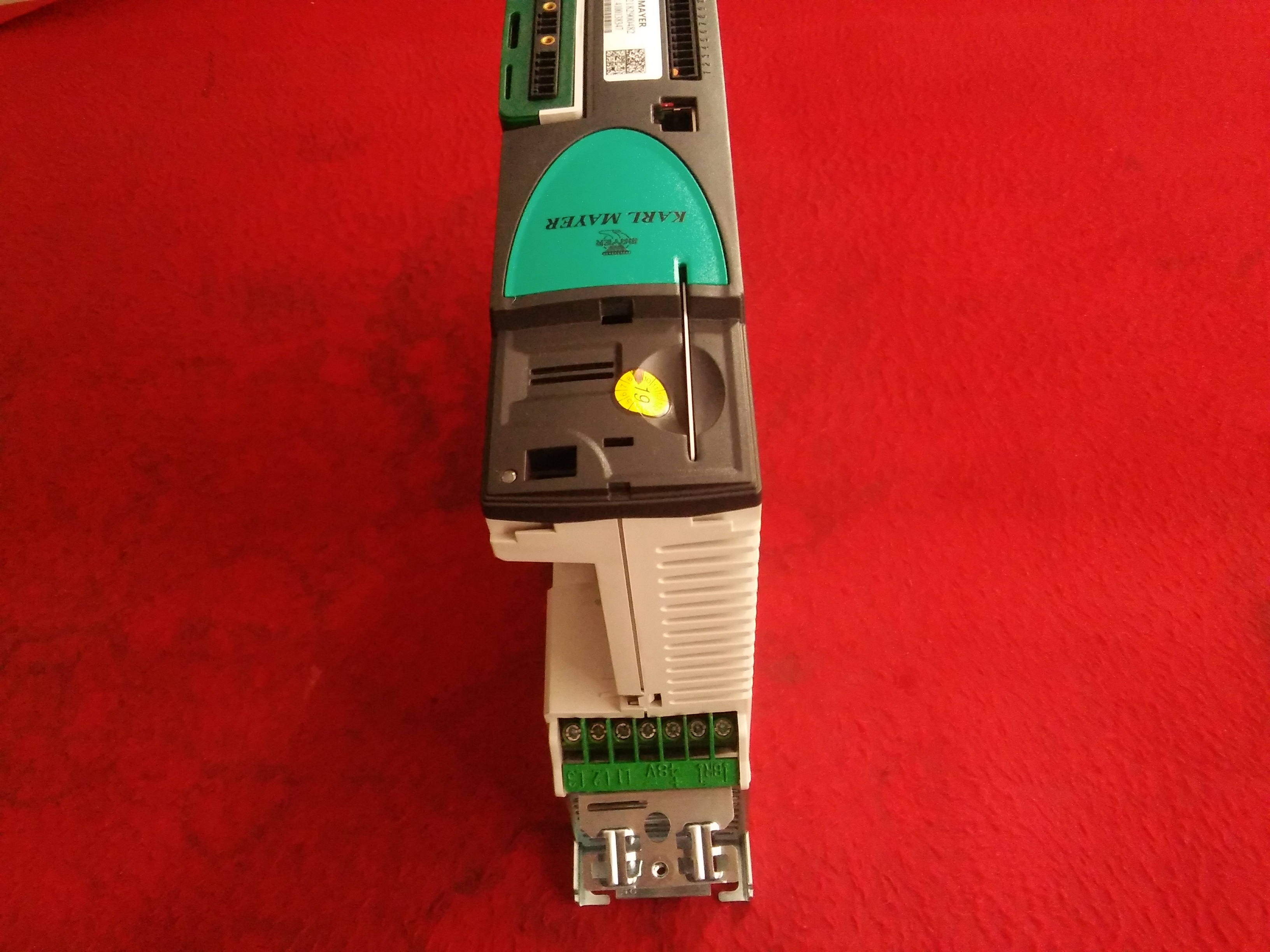 KARL MAYER SP0402-KM 3098-0049 0,55KW SÜRÜCÜ CONTROL TECHNIQUES 0,55 KW INVERTER