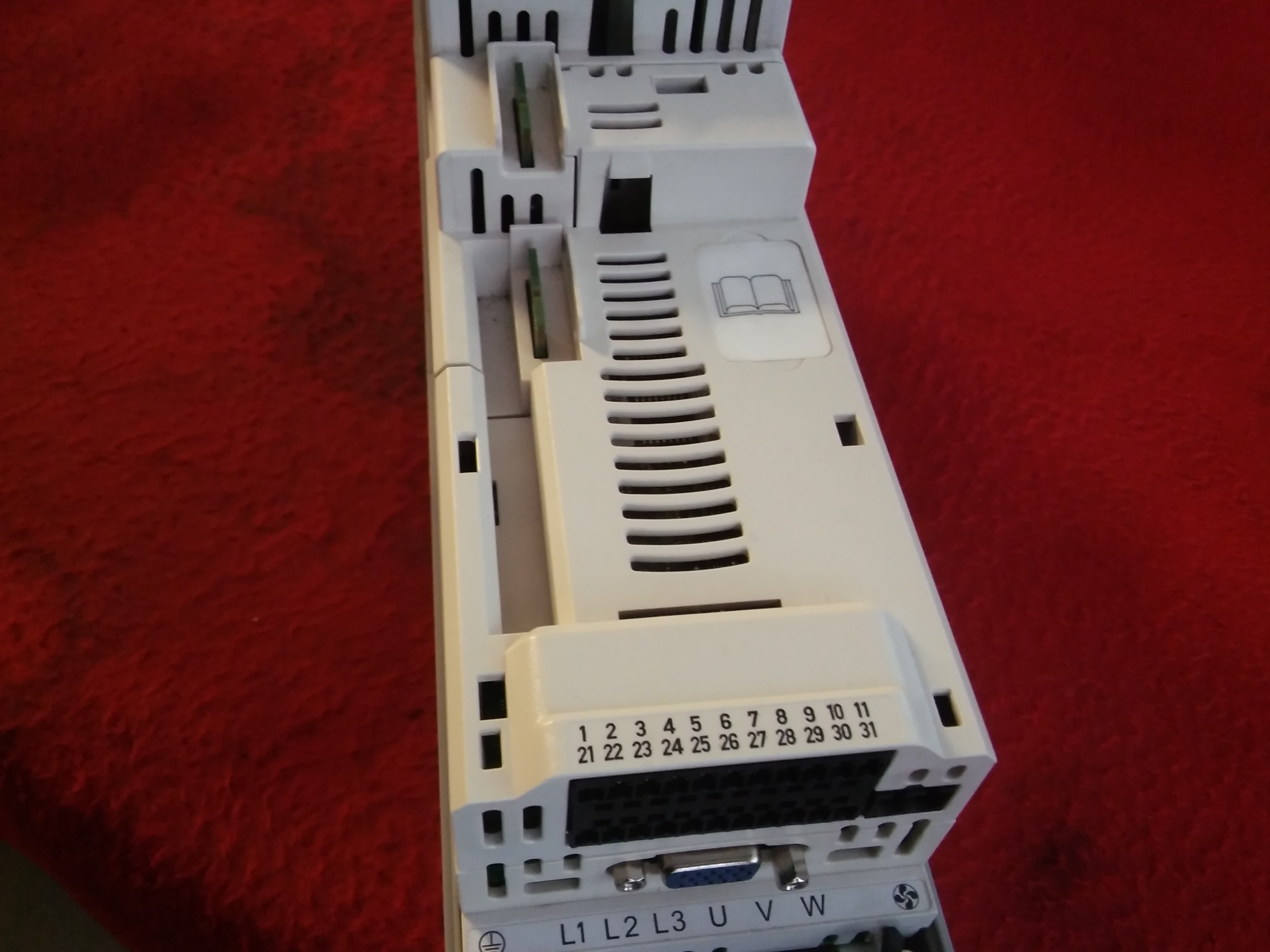 KARL MAYER M701-034 00045 A 2,2KW SÜRÜCÜ CONTROL TECHNIQUES 2,2 KW INVERTER