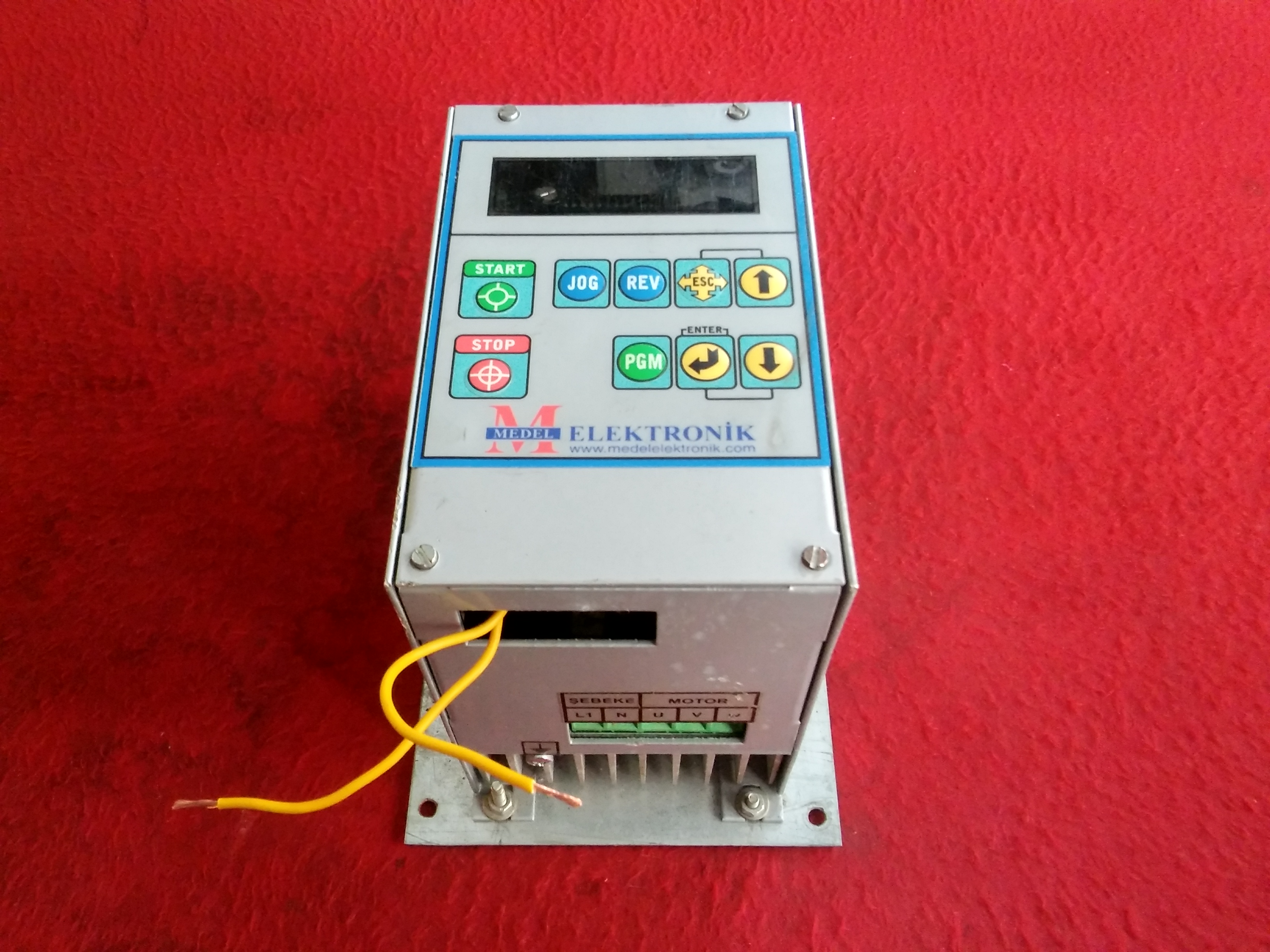 MEDEL AC 1 0,37KW SÜRÜCÜ AC1 33449 0,37 KW INVERTER