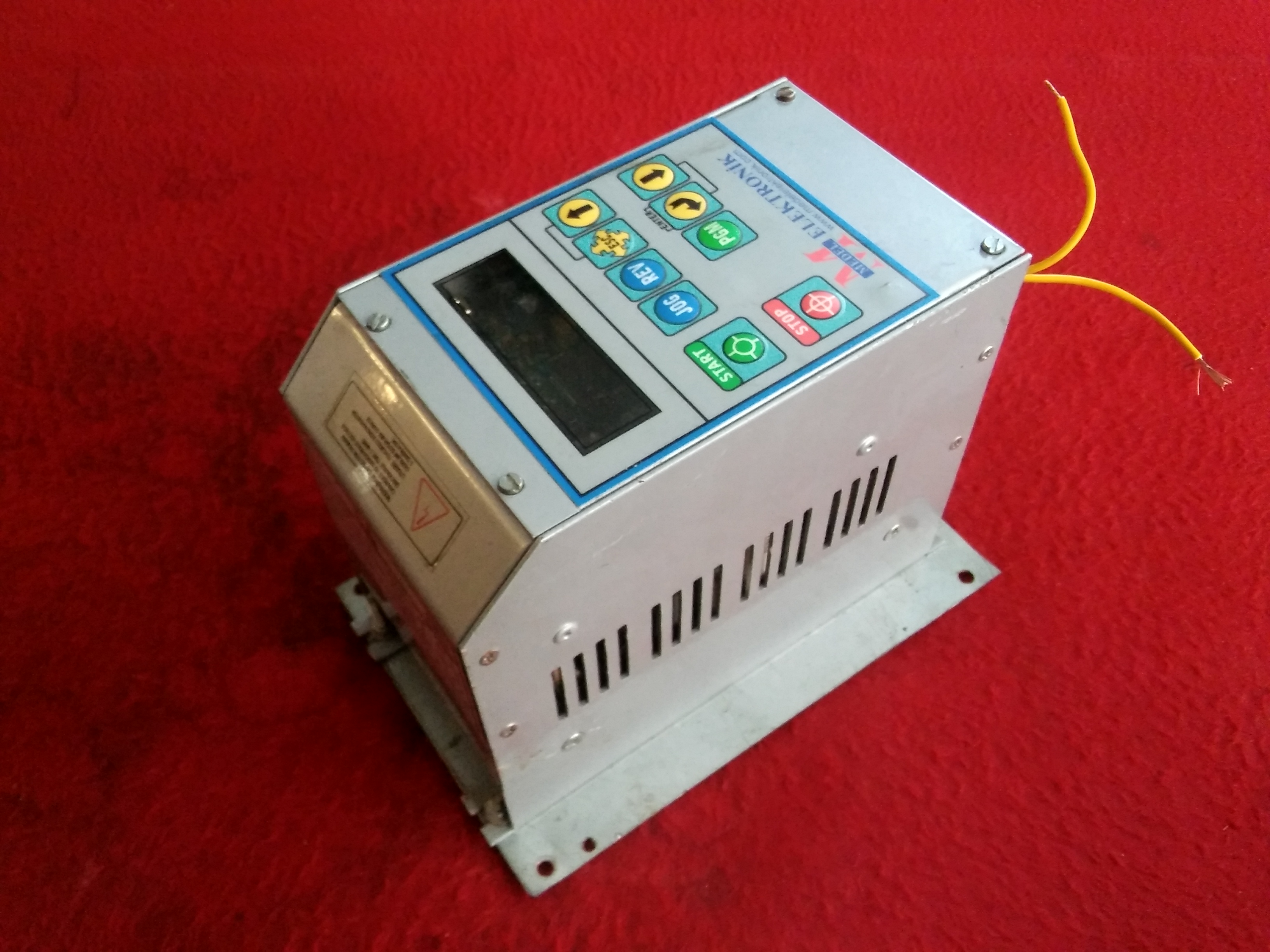 MEDEL AC 1 0,37KW SÜRÜCÜ AC1 33449 0,37 KW INVERTER