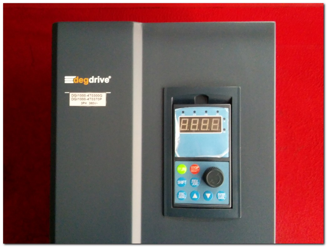 DEGDRİVE DG11000-4T0300G-0370P 37KW SÜRÜCÜ DGI1000-4T0300G DGI1000-4T0370P 37 KW INVERTER