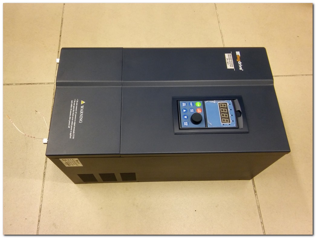 DEGDRİVE DG11000-4T0300G-0370P 37KW SÜRÜCÜ DGI1000-4T0300G DGI1000-4T0370P 37 KW INVERTER
