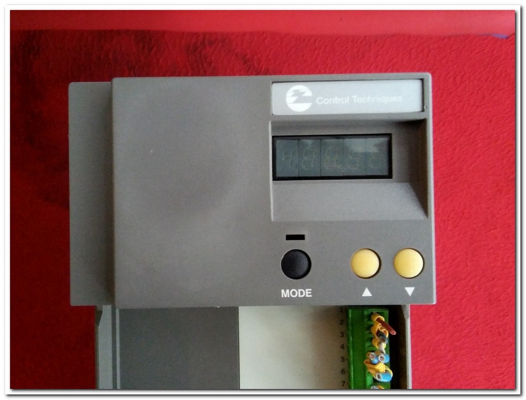 CONTROL TECHNIQUES DB 600 NP DB600NP 6,0KW BRUHLESS AC SERVO DRIVE 6KW SERVO SÜRÜCÜ