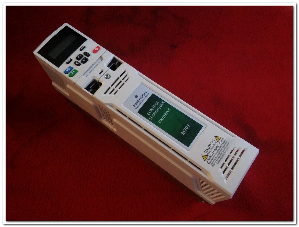 EMERSON M701-034 00025 A 1,1KW SÜRÜCÜ M701 1,1 KW INVERTER
