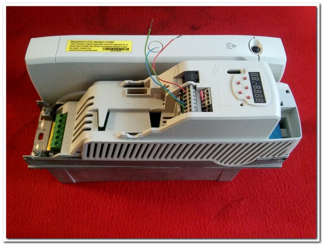 CONTROL TECHNIQUES SK2403 15KW SÜRÜCÜ SK16T 15 KW INVERTER