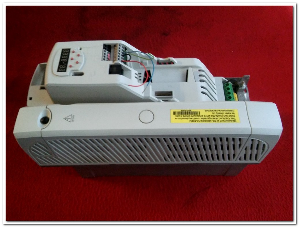 CONTROL TECHNIQUES SK2403 15KW SÜRÜCÜ SK16T 15 KW INVERTER