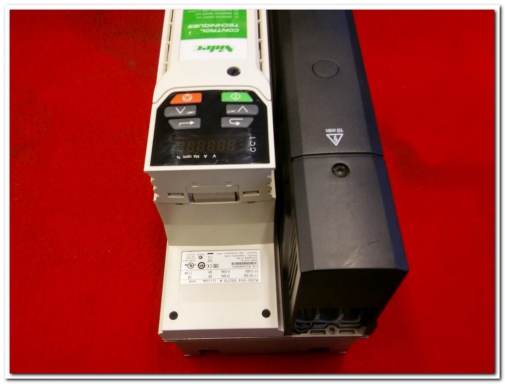 CONTROL TECHNIQUES M200-054 00270 A 15KW SÜRÜCÜ UNIDRIVE M200 NİDEC EMERSON 15 KW INVERTER