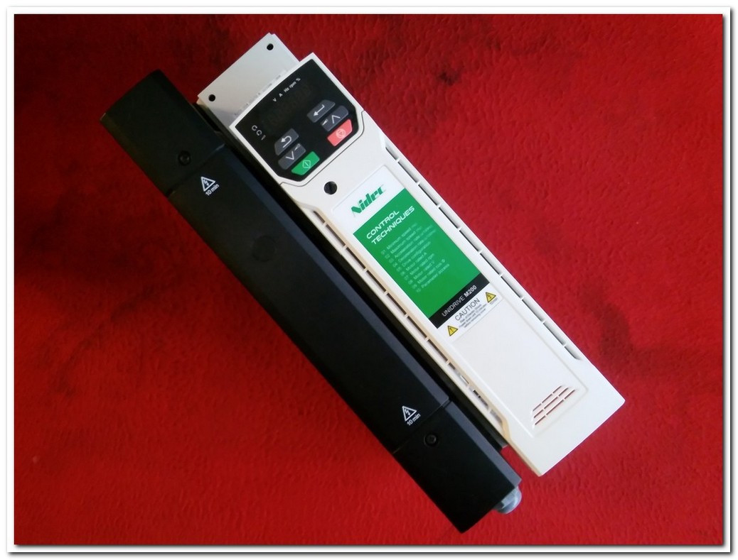 CONTROL TECHNIQUES M200-054 00270 A 15KW SÜRÜCÜ UNIDRIVE M200 NİDEC EMERSON 15 KW INVERTER