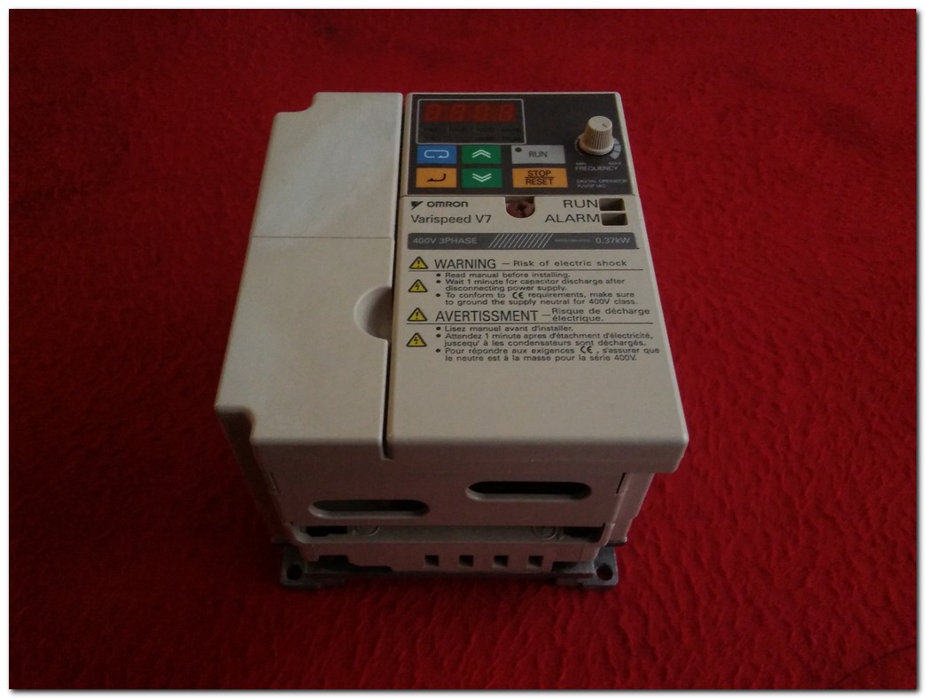 OMRON CIMR-V7AZ40P2 0,37KW SÜRÜCÜ VARİSPEED V7 0,37 KW INVERTER