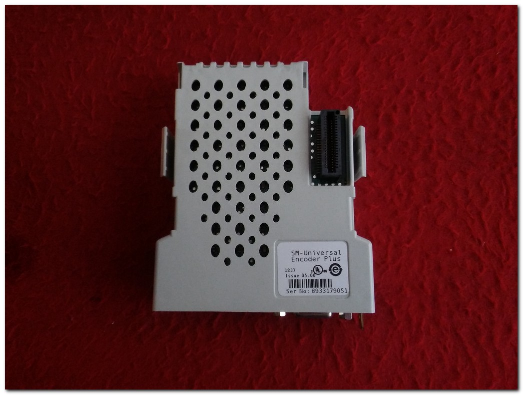 CONTROL TECHNIQUES SM-UNIVERSAL ENCODER PLUS 1837 EMERSON MODÜL