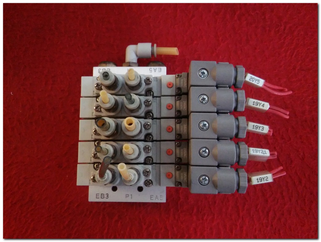 SMC SY5120-9Y0-01F-Q SS5Y5-20-05-I059 IXIT11052 SOLENOİD