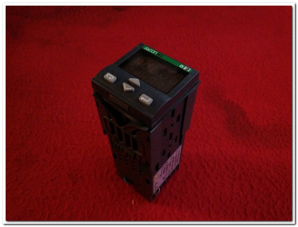 ASCON M3-3100-0000 M3 SPA ÇİFT RÖLE VE SSR SÜRÜCÜ CIKIŞLI DIN ÇİFT EKRAN ISI KONTROL 48-48