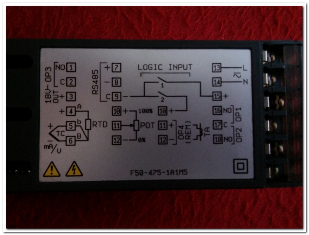 ASCON M5-3101-0000 M5 SPA 3 RÖLE ÇIKIŞI EIA232 MODBUS JBUS İLETİŞİM POT GİRİŞ 48-48 SICAKLIK REGÜLATÖRÜ