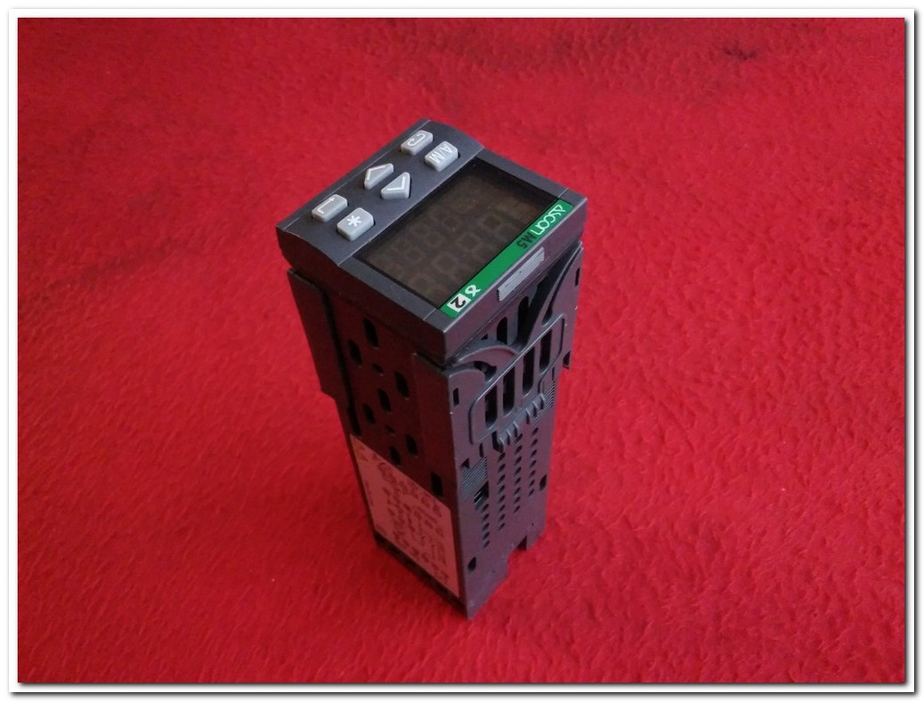 ASCON M5-3101-0000 M5 SPA 3 RÖLE ÇIKIŞI EIA232 MODBUS JBUS İLETİŞİM POT GİRİŞ 48-48 SICAKLIK REGÜLATÖRÜ