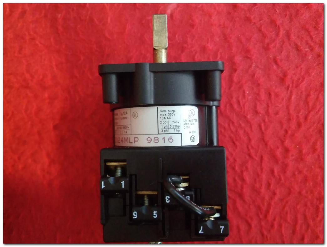 TELEMECANIQUE K1D024MLP 053904 9816 K1 DO24MLP CONTACT BLOCK SIFIR KUTULU OPERATÖRLÜ KONTAK BLOĞU