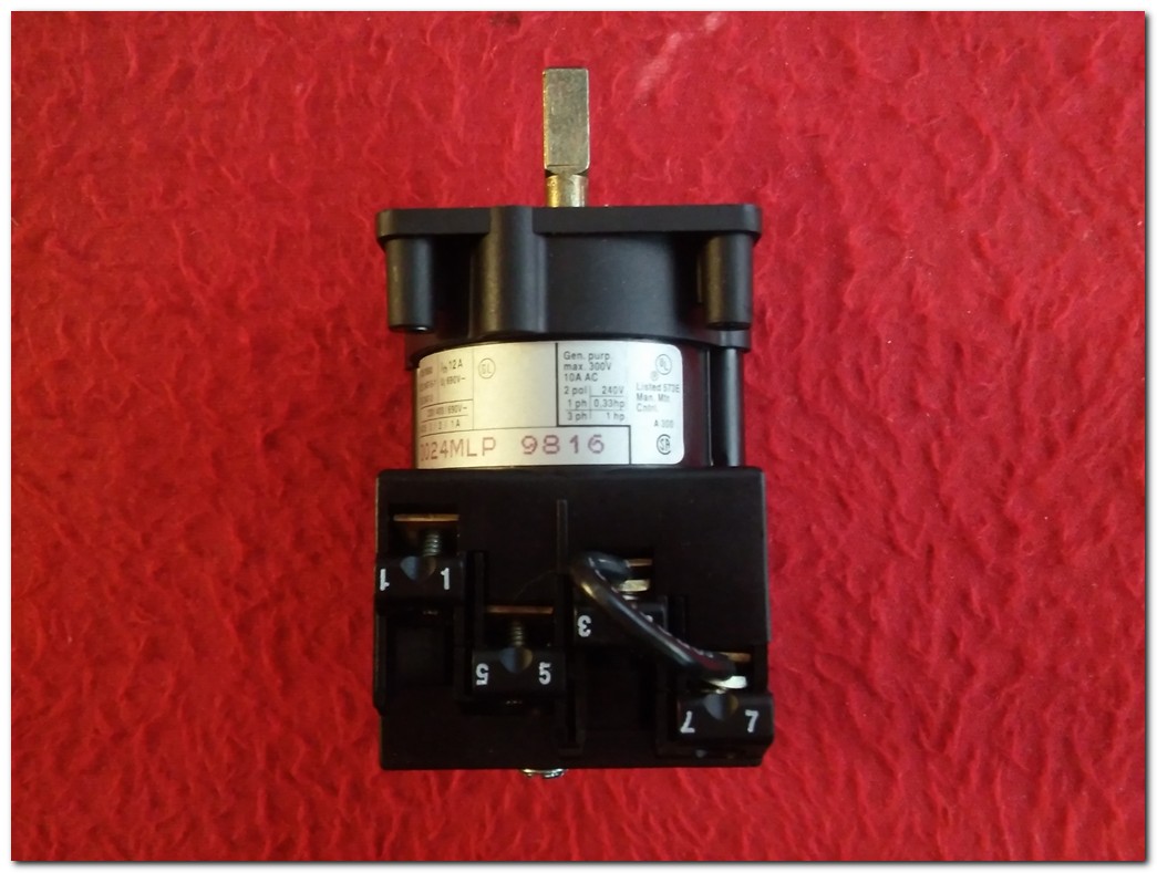 TELEMECANIQUE K1D024MLP 053904 9816 K1 DO24MLP CONTACT BLOCK SIFIR KUTULU OPERATÖRLÜ KONTAK BLOĞU