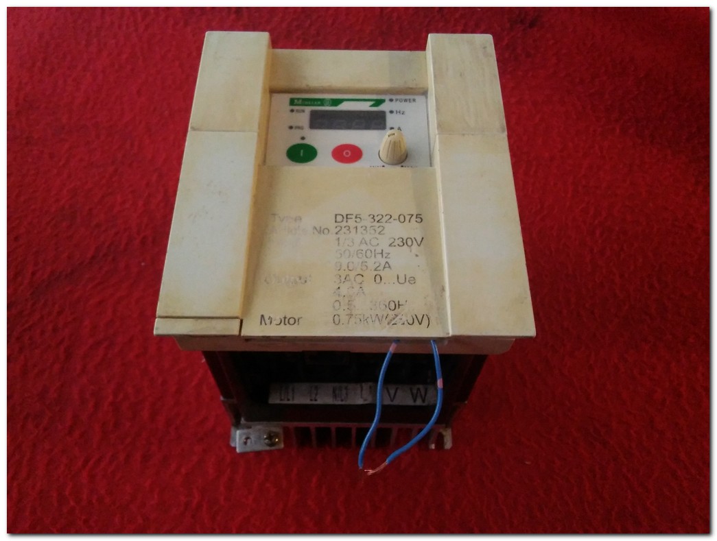 MOELLER DF5-322-075 0,75KW SÜRÜCÜ 0,75 KW INVERTER