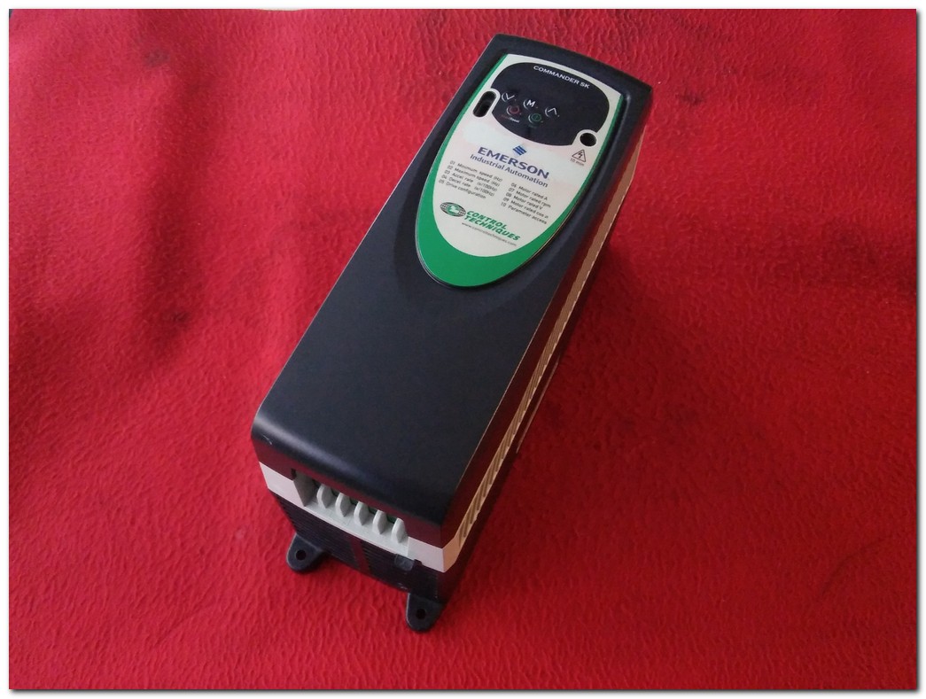 EMERSON SKD3400750 7,5KW SÜRÜCÜ CONTROL TECHNIQUES 7,5 KW COMMANDER SK INVERTER