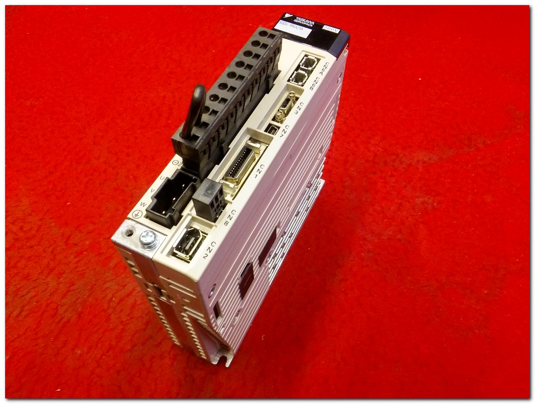 SGDV-1R6A21A YASKAWA