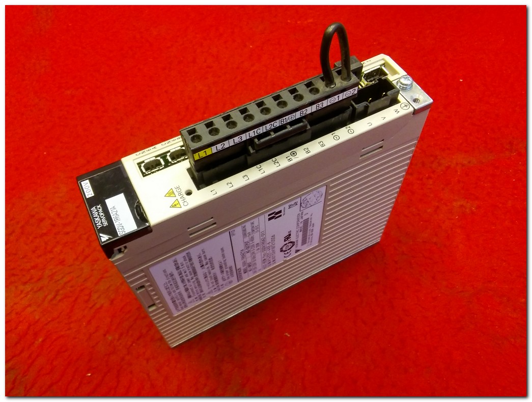 SGDV-1R6A21A YASKAWA