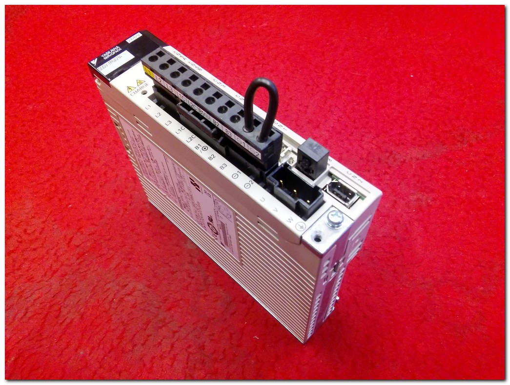 SGDV-1R6A21A YASKAWA