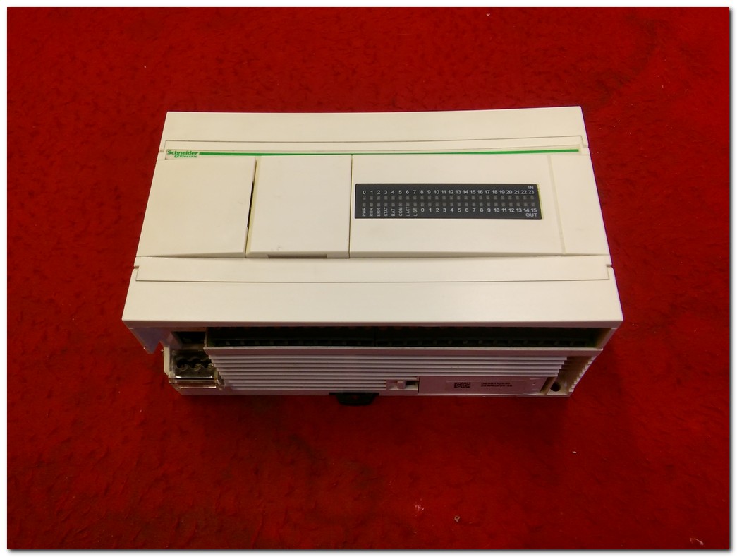 SCHNEİDER TWDLCDE40DRF TWİDO PLC MODULE