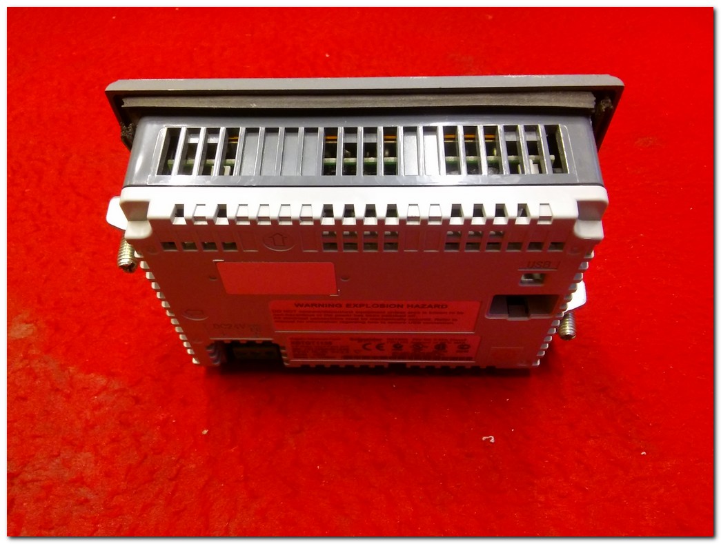 SCHNEİDER XBTGT1135 MAGELİS ADVANCED PANEL HMI TOUCH OPERATÖR PANEL