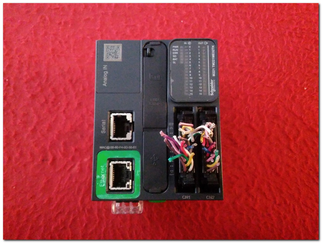 SCHNEİDER TM221ME32TK TM3DM24R TM3AI2H MODICON PLC TAKIM