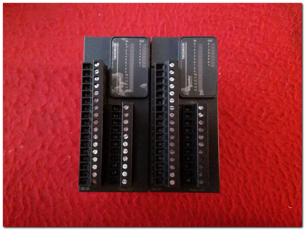 SCHNEİDER TM221ME32TK TM3DM24R TM3AI2H MODICON PLC TAKIM