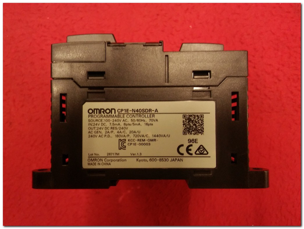 OMRON CP1E-N40SDR-A PROGRAMMABLE CONTROLLLER PLC