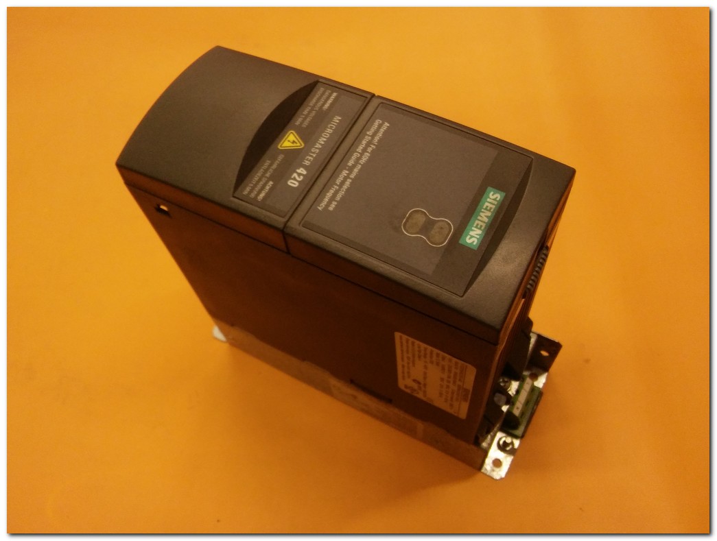 SIEMENS 6SE6440-2AB17-5AA1 0,75KW SÜRÜCÜ VE SIEMENS 6SE6400-2FS01-0AB0 SUPPLEMENTARY EMC FILTER HARMONİK FİLTRE