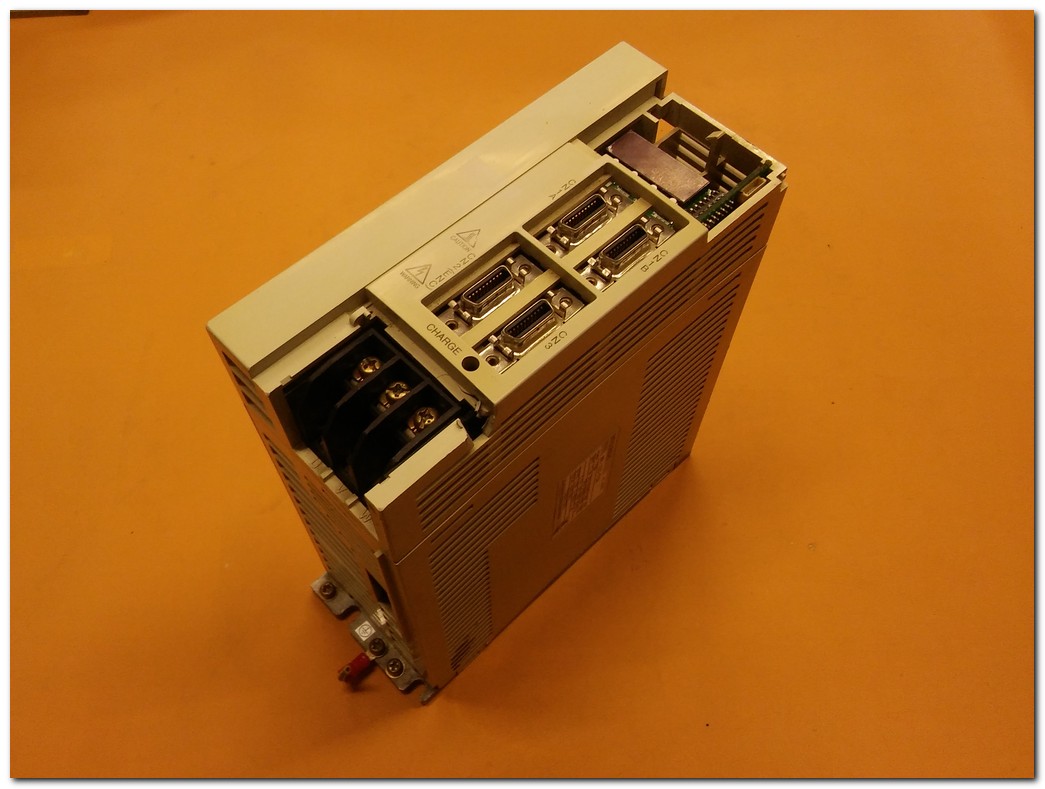 MITSUBISHI MR-J2S-70A AC SERVO SÜRÜCÜ 750W SERVO INVERTER