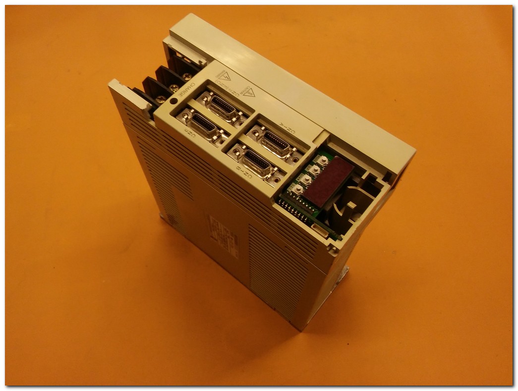MITSUBISHI MR-J2S-70A AC SERVO SÜRÜCÜ 750W SERVO INVERTER