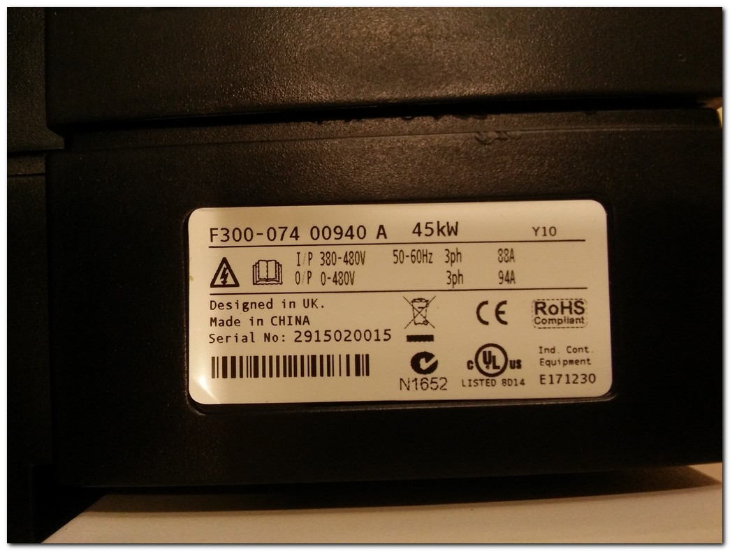CONTROL TECHNIQUES F300-074 00940 A 45KW SÜRÜCÜ EMERSON 45 KW INVERTER